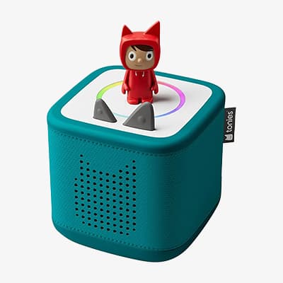 Tonies Musikbox in Türkis mit roter Spielfigur auf der Oberseite