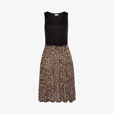 Ärmelloses Kleid mit schwarzem Oberteil und knielangem Rock im Leopardenmuster